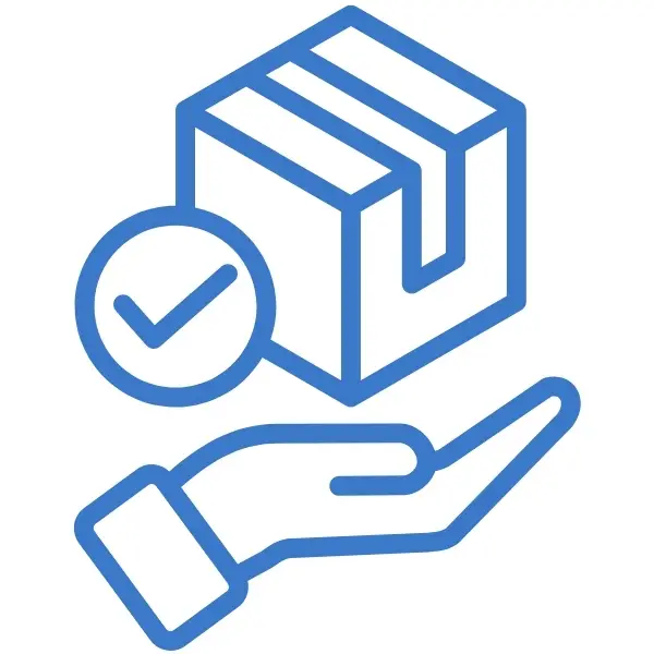 Image de la section Système de gestion des commandes de la création d'un site e-commerce représentant une main avec au dessus une boite en carton et un symbole validé